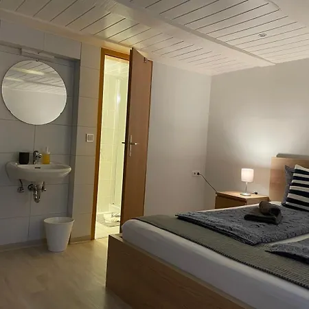 Apartment Lenartz